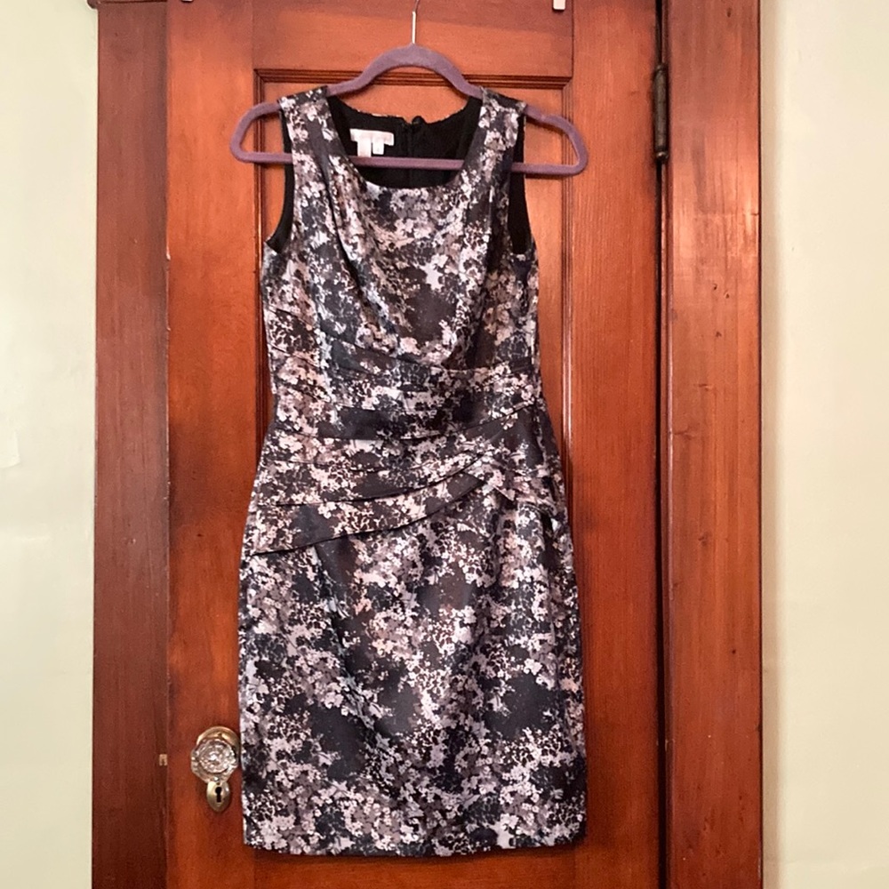 Women’s dress